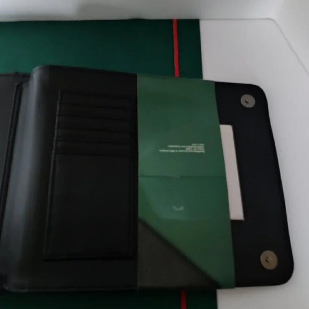 Day Runner Black Zippered Planner